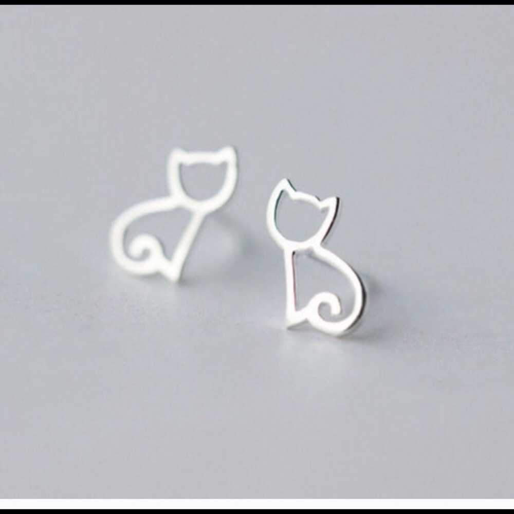925 Sterling Silver Kitty Cutout Stud Earrings